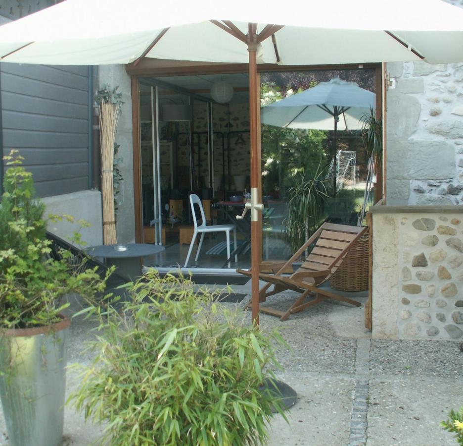 Escapade Champetre Bed & Breakfast Hauteville-sur-Fier Exterior foto